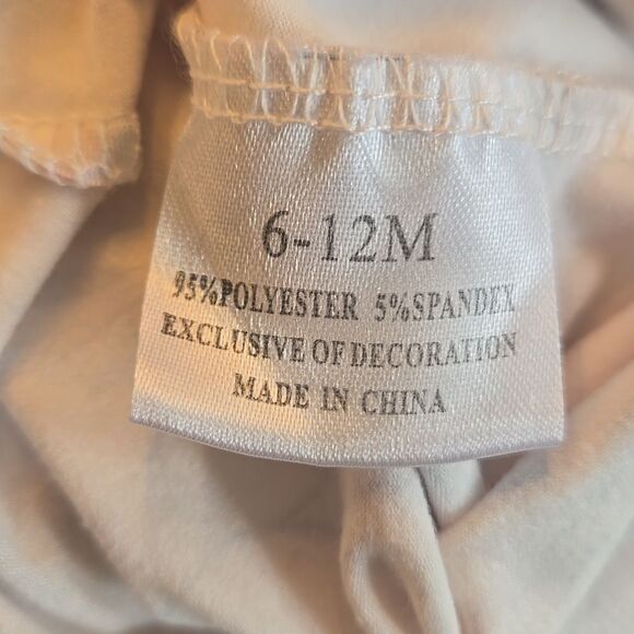 MARIE NICOLE Floral Long Sleeve Baby Romper with Ruffle Details - Picture 6 of 7